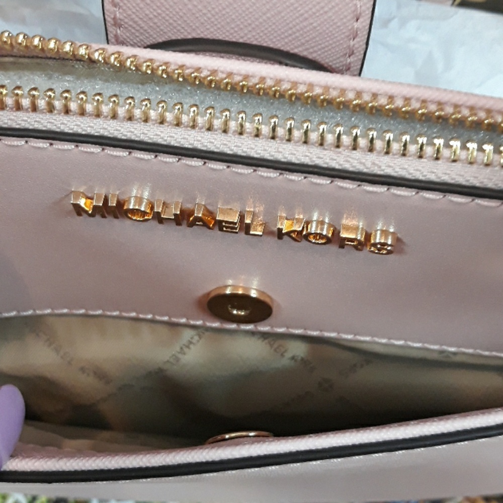 NWT Michael Kors Adrienne Blossom - Picture 3 of 8